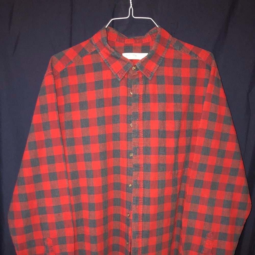 🔺🔹Red & Blue🔹🔺 Plaid Button Down